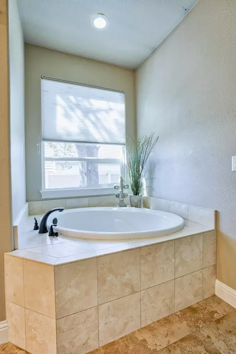 1972 Balzac Ct, Redding, CA 96003 photo 21