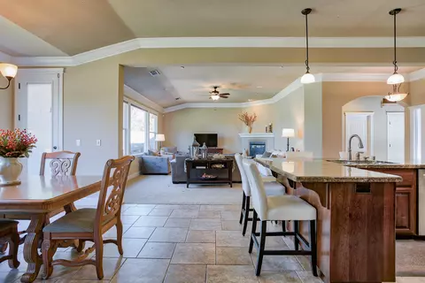 1972 Balzac Ct, Redding, CA 96003 photo 7