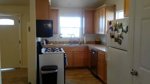 2153 Grape, Redding, CA 96001 photo 9