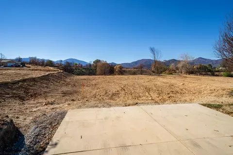 16908 Cape Cod Dr, Redding, CA 96003 photo 6