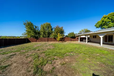 5462 Mill Pond Ln, Redding, CA 96001 photo 26