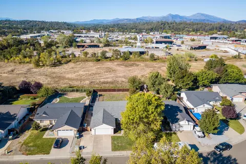 5462 Mill Pond Ln, Redding, CA 96001 photo 44