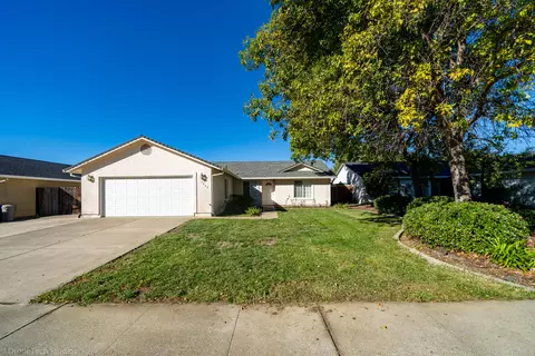5462 Mill Pond Ln, Redding, CA 96001 photo 4