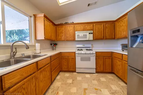 5462 Mill Pond Ln, Redding, CA 96001 photo 16