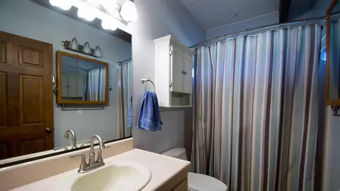 22167 Loop Dr, Redding, CA 96003 photo 17