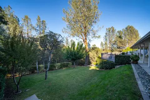 2110 Dartmouth Dr, Redding, CA 96001 photo 63