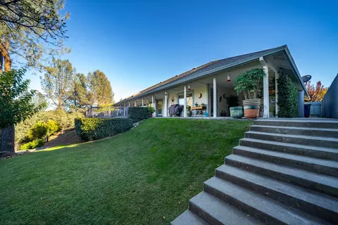 2110 Dartmouth Dr, Redding, CA 96001 photo 64