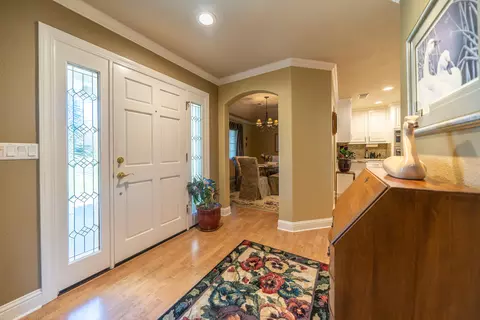 2110 Dartmouth Dr, Redding, CA 96001 photo 8