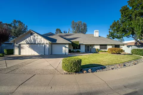 2110 Dartmouth Dr, Redding, CA 96001 photo 3