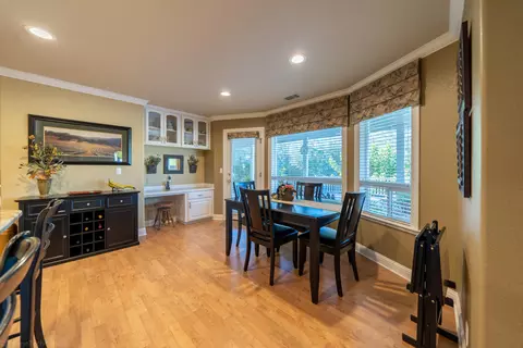 2110 Dartmouth Dr, Redding, CA 96001 photo 16