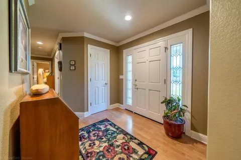 2110 Dartmouth Dr, Redding, CA 96001 photo 7