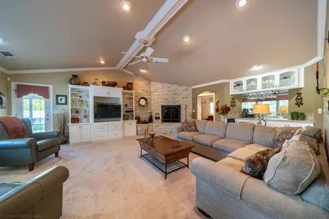 2110 Dartmouth Dr, Redding, CA 96001 photo 10