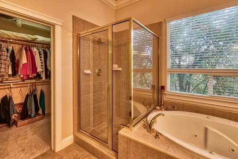 4682 Nantucket Dr, Redding, CA 96001 photo 17