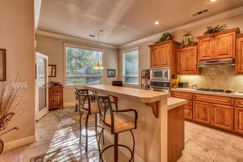 4682 Nantucket Dr, Redding, CA 96001 photo 12