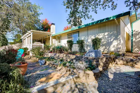 2371 Monterey Ct, Redding, CA 96001 photo 21
