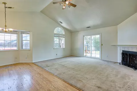 738 Springer Dr, Redding, CA 96003 photo 2