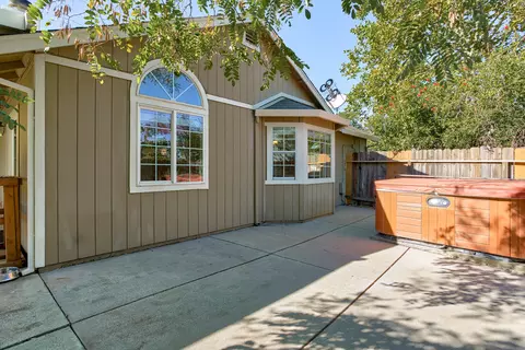 738 Springer Dr, Redding, CA 96003 photo 15