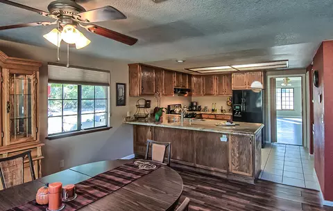 20149 Lyal Ln, Redding, CA 96002 photo 6