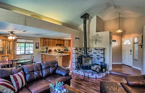 20149 Lyal Ln, Redding, CA 96002 photo 5