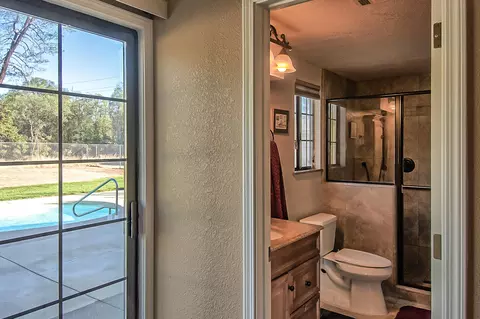 20149 Lyal Ln, Redding, CA 96002 photo 13