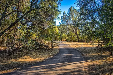 20149 Lyal Ln, Redding, CA 96002 photo 35