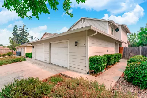 1747 Laurel Ave, Redding, CA 96001 photo 1