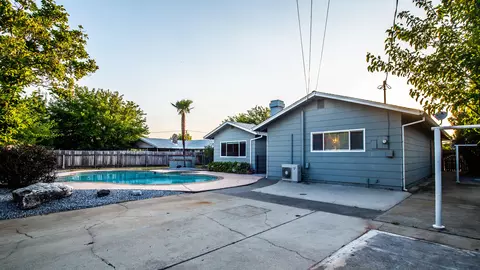 815 Middle St, Redding, CA 96003 photo 26