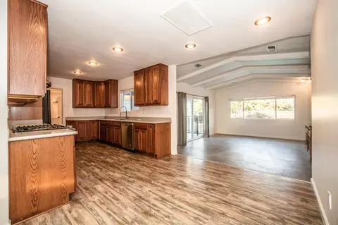 815 Middle St, Redding, CA 96003 photo 6