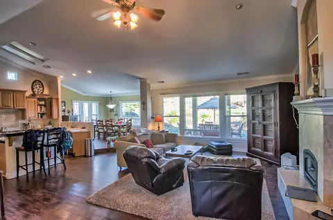 1397 Spinnaker Dr, Redding, CA 96003 photo 7