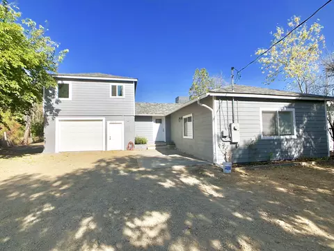 2160 Kenyon Dr, Redding, CA 96001 photo 1