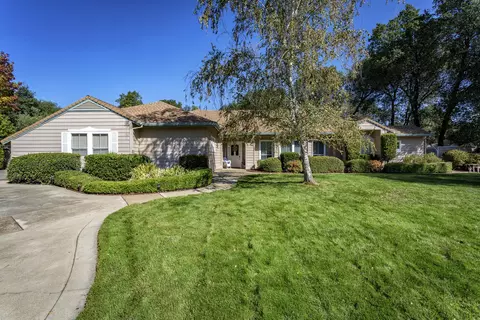 4245 Vista Oaks Ct, Redding, CA 96002 photo 2
