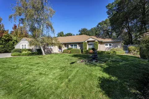 4245 Vista Oaks Ct, Redding, CA 96002 photo 1
