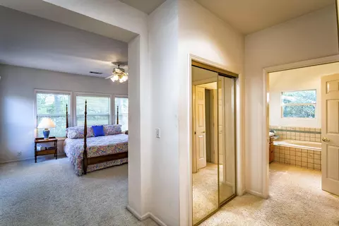 4245 Vista Oaks Ct, Redding, CA 96002 photo 15
