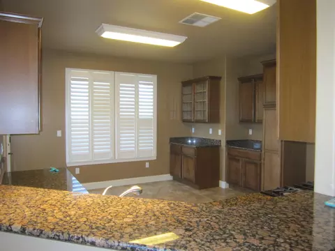 4807 Lofty Oak Dr, Redding, CA 96002 photo 2