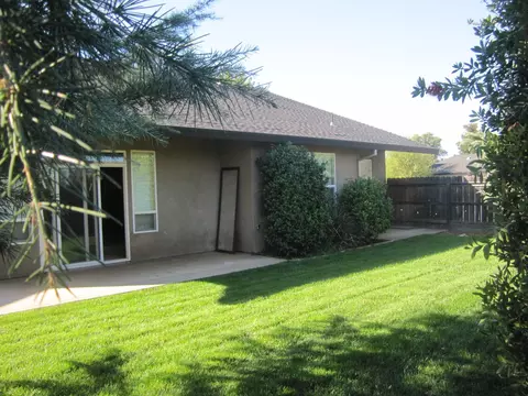 4807 Lofty Oak Dr, Redding, CA 96002 photo 4