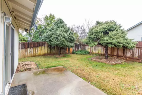 2543 Galaxy Way, Redding, CA 96002 photo 12