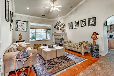 4148 Tiffany Ln, Redding, CA 96002 photo 4
