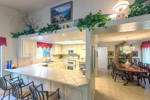 360 Travertine Ct, Redding, CA 96003 photo 6