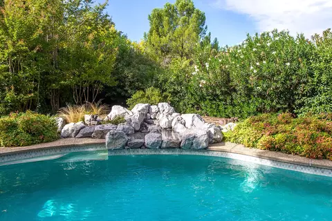 360 Travertine Ct, Redding, CA 96003 photo 25