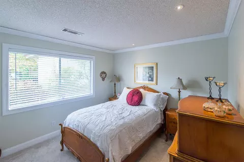 360 Travertine Ct, Redding, CA 96003 photo 14