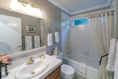 360 Travertine Ct, Redding, CA 96003 photo 13