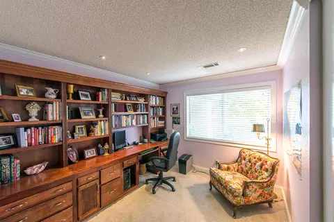360 Travertine Ct, Redding, CA 96003 photo 11