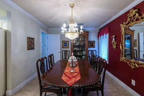 360 Travertine Ct, Redding, CA 96003 photo 9