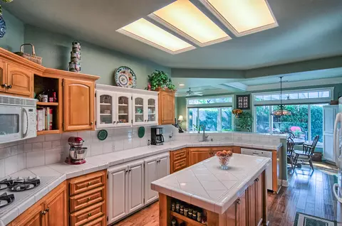 5961 Hilton Head Ct, Redding, CA 96003 photo 12
