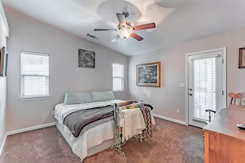 17807 Paradise Ln, Redding, CA 96003 photo 7