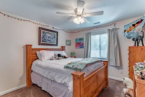 17807 Paradise Ln, Redding, CA 96003 photo 10
