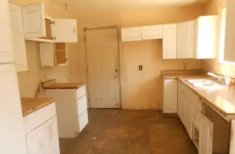 5827 Bishop Ln, Anderson, CA 96007 photo 6