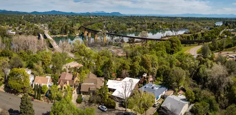 885 Lakeview Dr, Redding, CA 96001 photo 45