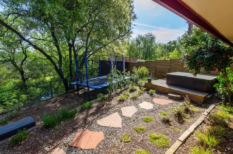 885 Lakeview Dr, Redding, CA 96001 photo 35