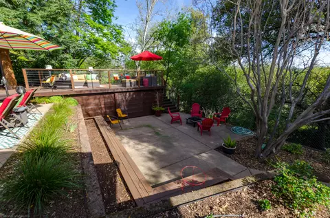 885 Lakeview Dr, Redding, CA 96001 photo 39